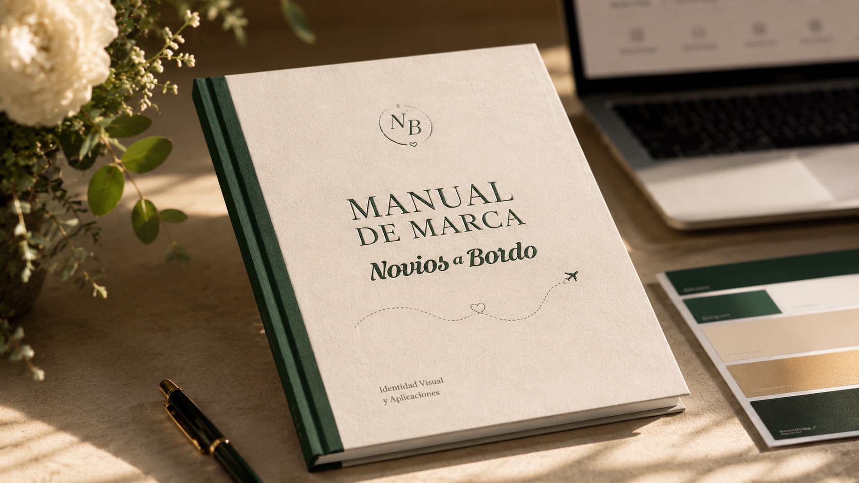 Manual de marca de Novios a Bordo junto a su paleta cromática.
